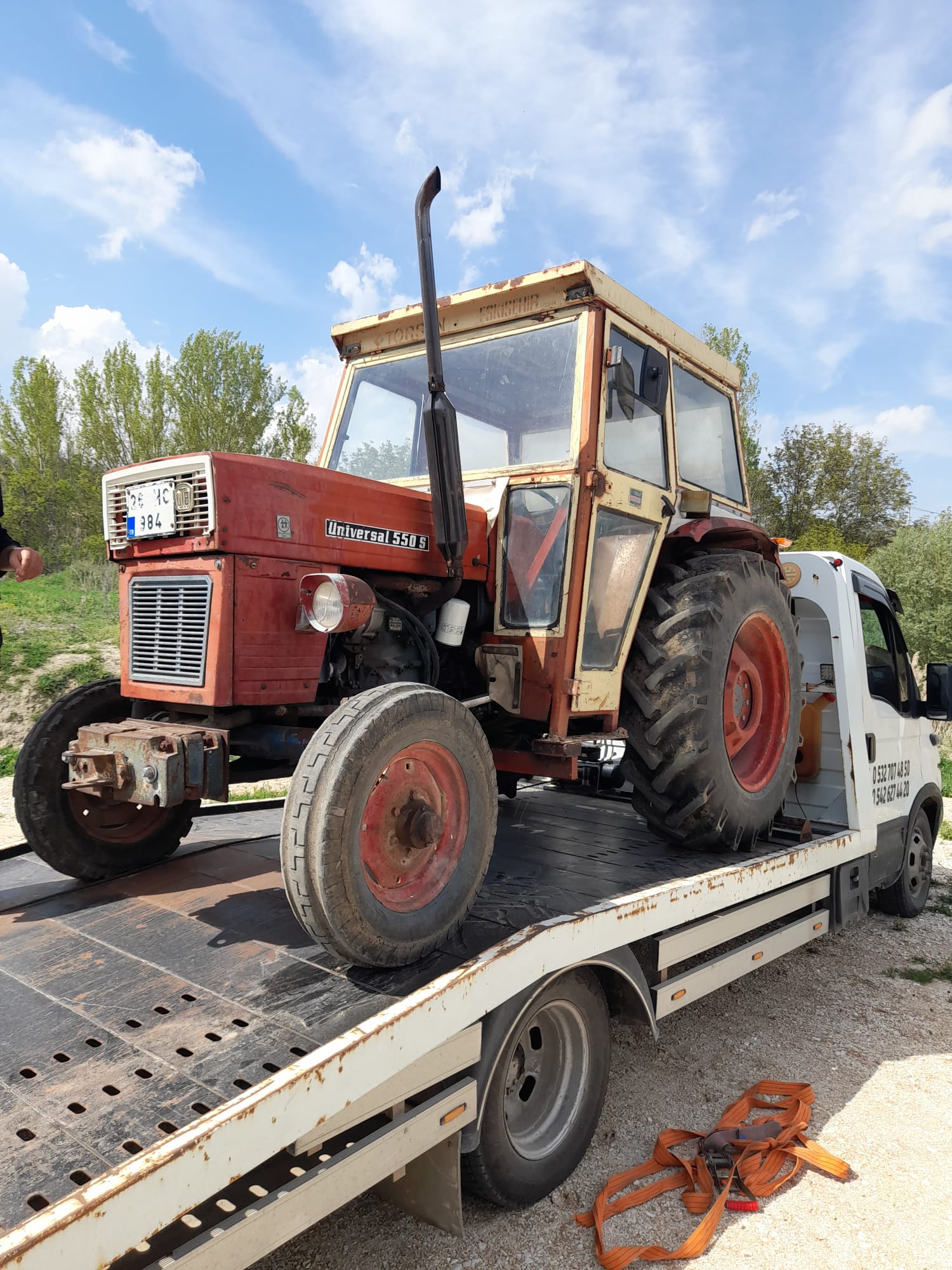 Bozüyük İş Makinesi ve Traktör Taşıma